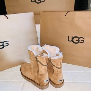 ugg chain boots